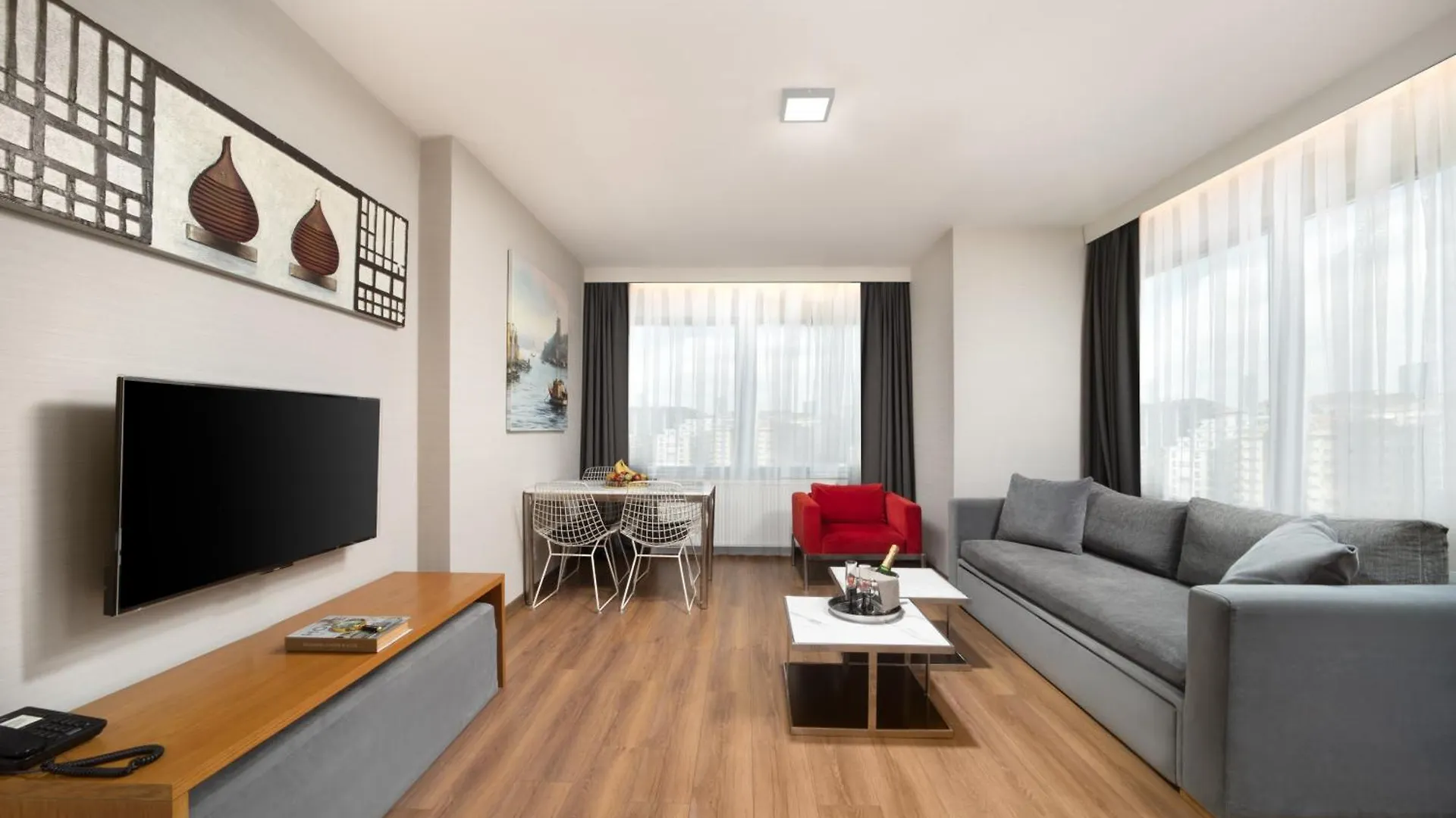 Nish Suites Atasehir Стамбул Отель