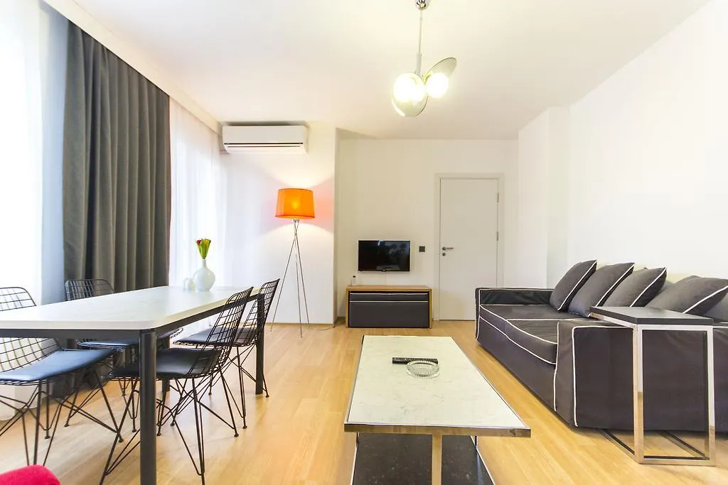 Nish Suites Atasehir Стамбул Отель