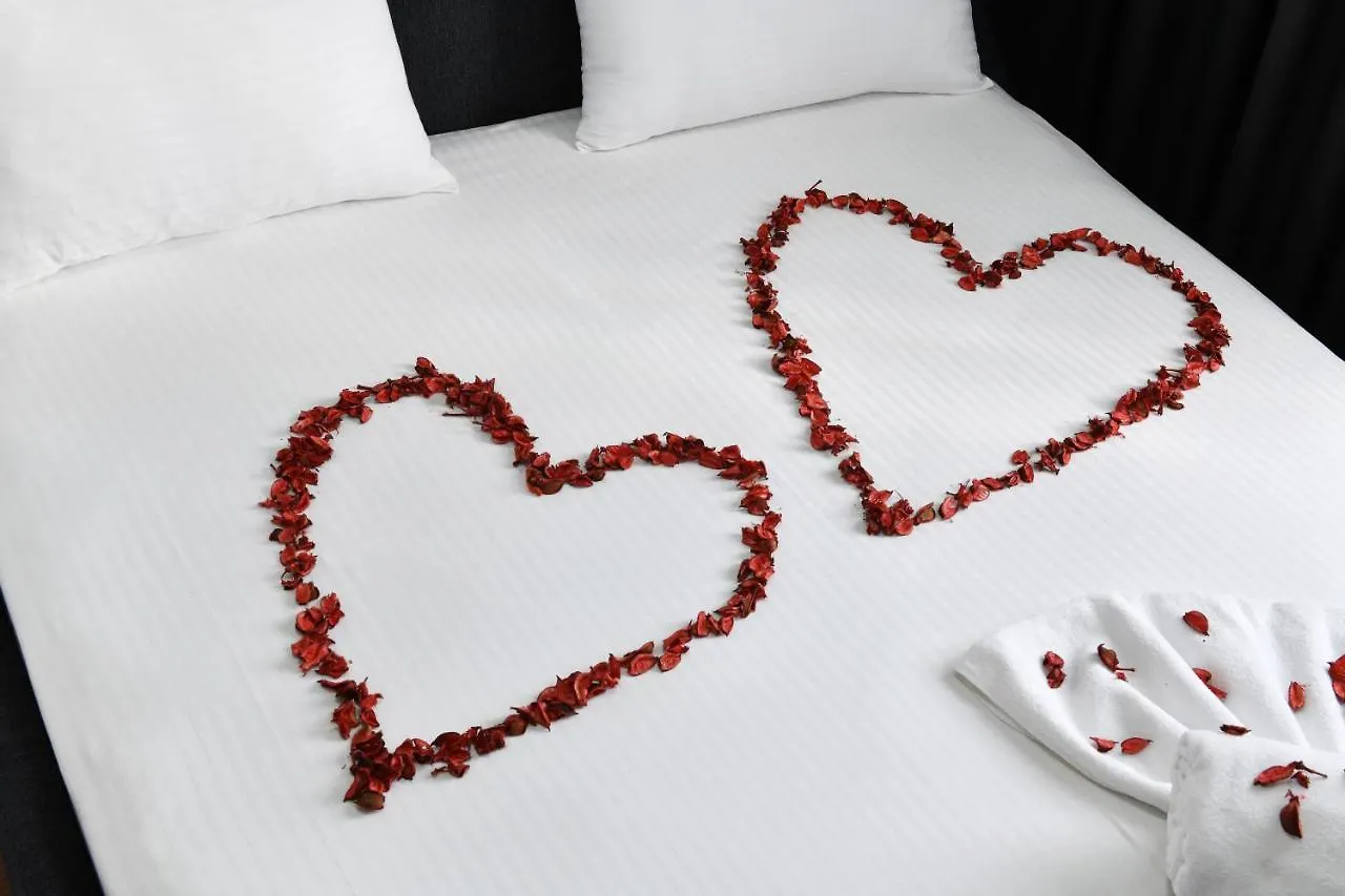 Nish Suites Atasehir Istanbul Hotel